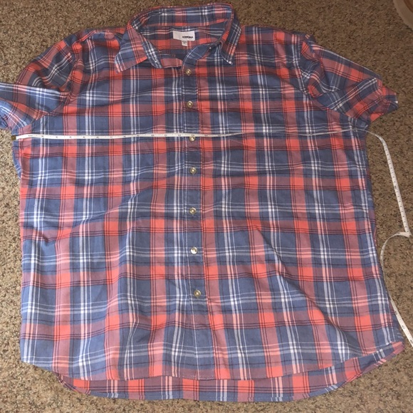 Button down - Picture 5 of 6